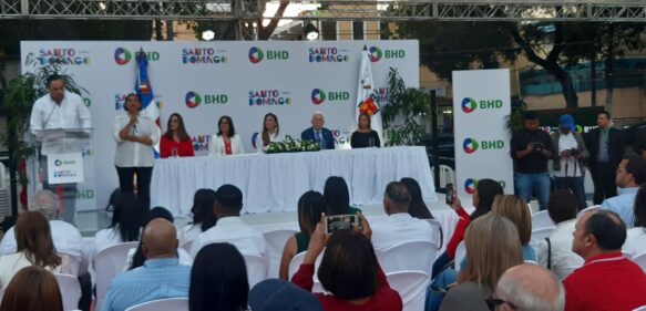 Video: Alcaldía del Distrito Nacional y banco BHD remozan parque de Honduras
