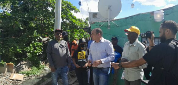 Surun Hernández critica Gobierno Municipal abandonó barrio “La LILA” Santo Domingo Este