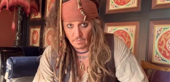 Johnny Depp reaparece como Jack Sparrow