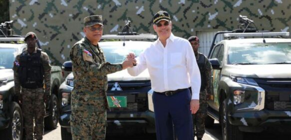 Abinader entrega 40 vehículos al Ejército en refuerzo a la seguridad fronteriza