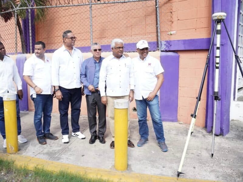 Gobierno inicia trabajos de titulación de solares y viviendas en Villa Duarte