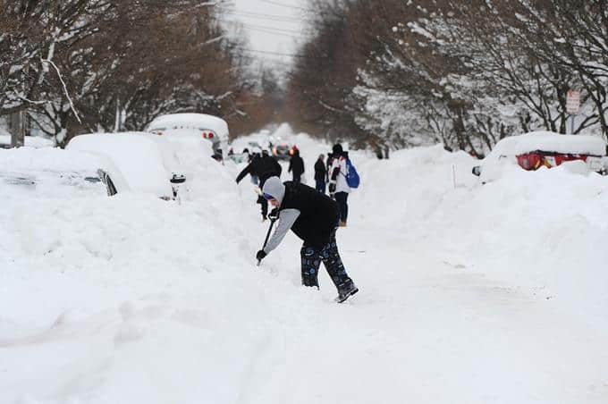 Nueva York: aumentan a 31 las muertes por tormenta invernal