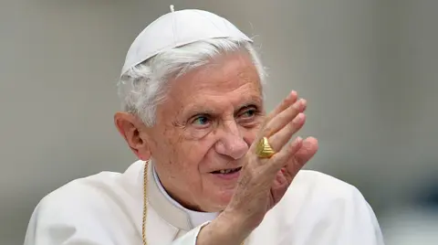 El estado de salud del papa Benedicto XVI se ha agravado en las últimas horas