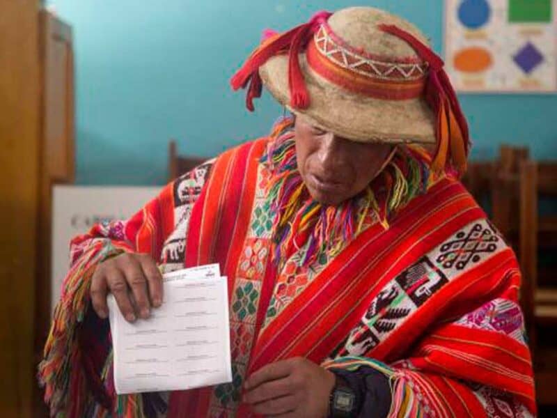 Nueve regiones de Perú van a las urnas para elegir a sus gobernadores
