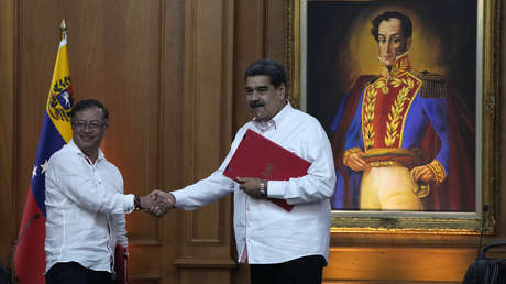 Petro mantendrá una reunión extraordinaria con Maduro este sábado en Caracas