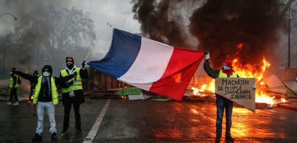 Político francés: RT France fue el “único” medio que “cubrió con objetividad” las protestas en el país