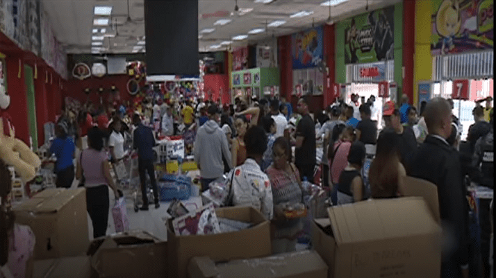 #Video: Se dinamizan las ventas de juguetes a un día de Los Santos Reyes