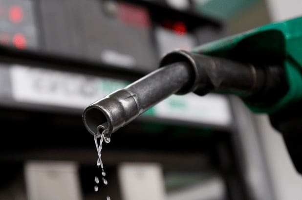 Gobierno vuelve a congelar precios de los combustibles para la tercera semana del 2023