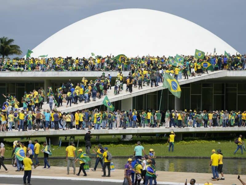 EEUU expresa su apoyo “inquebrantable” a instituciones democráticas de Brasil