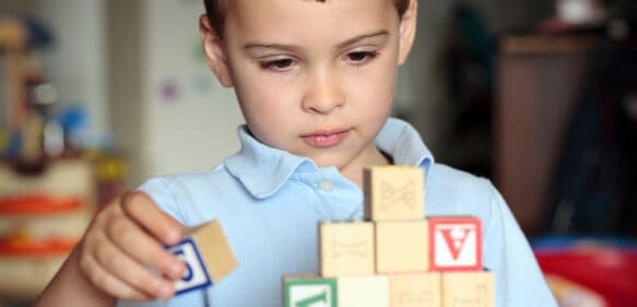 Cuáles son las 8 señales de alerta temprana del autismo según los pediatras