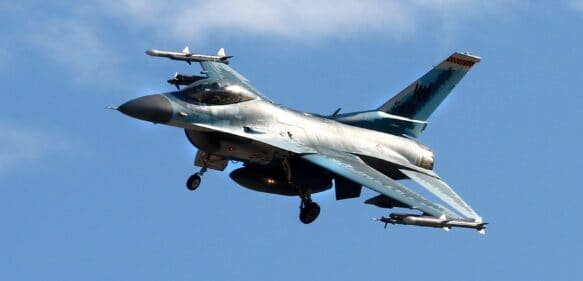 Senadores de EE.UU. piden aviones de combate avanzados y misiles de largo alcance para Ucrania