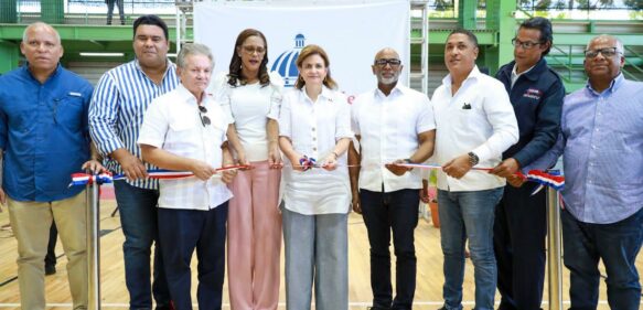 Vicepresidenta entrega obras deportivas y centro educativo en la provincia La Altagracia