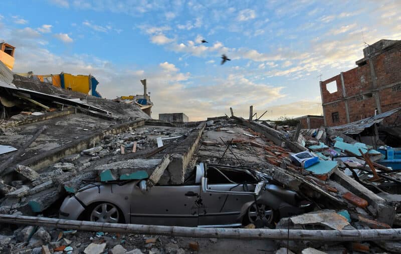 Asciende a 446 la cifra de heridos por el sismo de 6,5 grados en Ecuador