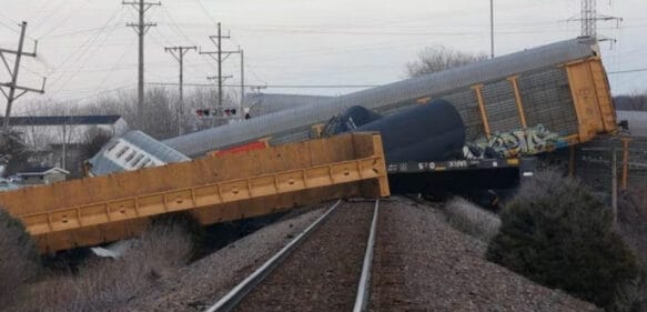 Otro tren de carga se descarrila en Ohio, Estados Unidos