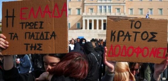 Grecia registra multitudinarias protestas por accidente de tren que dejó 57 muertos