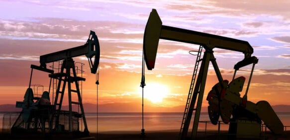 Países árabes de OPEP anuncian recorte “voluntario” de producción de petróleo