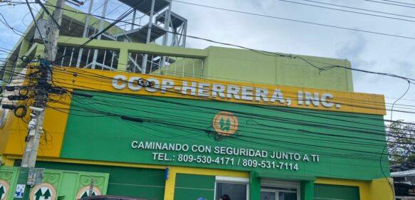 #VIDEO: Usuarios de Coop-Herrera continúan en reclamo porque no reciben sus ahorros