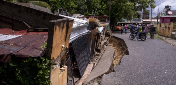 Lluvias causan desplome de una vivienda en el sector El Edén (Video)