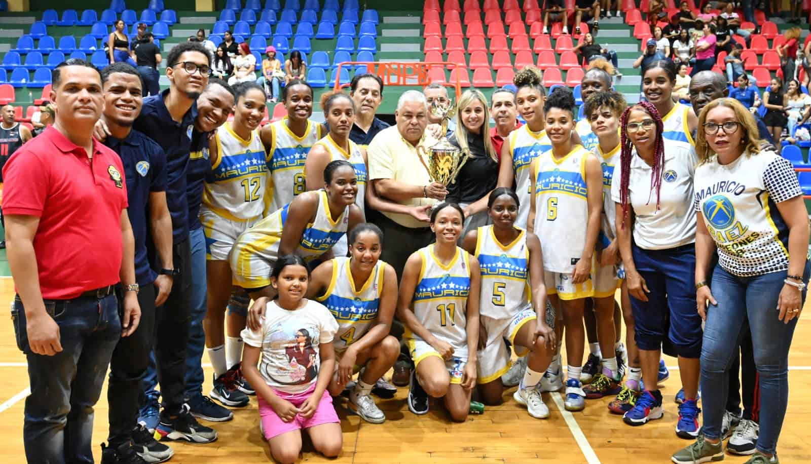 Club Mauricio Báez retiene título de campeón del Torneo de Baloncesto Superior Femenino del Distrito Nacional