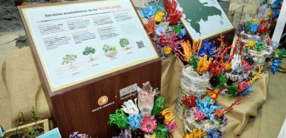 Medio Ambiente promueve en la Feria del Libro preservación de ecosistemas costeros y marinos