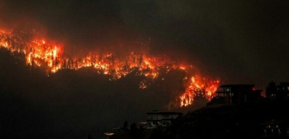 Incendios forestales obligan a miles de personas a huir de sus hogares en Canadá