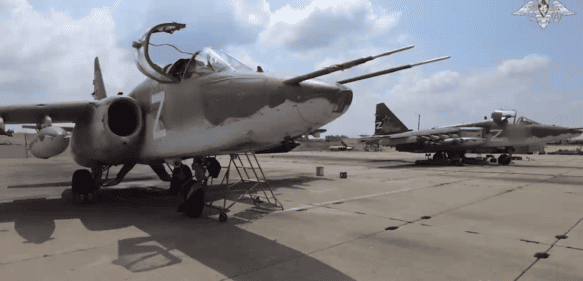 Aviones rusos destruyen posiciones camufladas de las fuerzas ucranianas