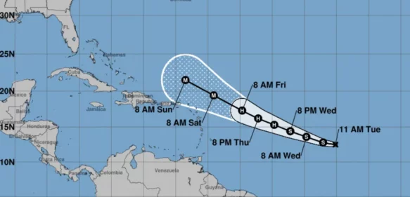 Se forma la depresión tropical 13; puede llegar a ser un huracán mayor