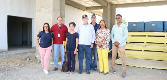 Dajabón: Gobernadora y autoridades de la salud supervisan área del nuevo hospital