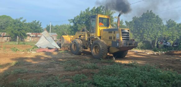 Gobierno a través del IAD decide enfrentar grupos de invasores de tierra en Montecristi