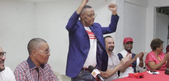 César Mercedes lanza candidatura a regidor por el PRSC en el DN