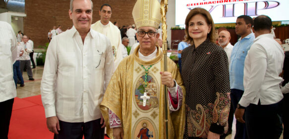 Abinader asiste a toma de posesión monseñor Héctor Rafael Rodríguez