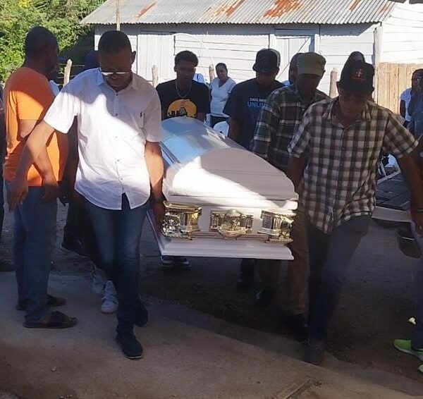 PN investiga dos hombres por muerte de empleado de aduanas en Montecristi
