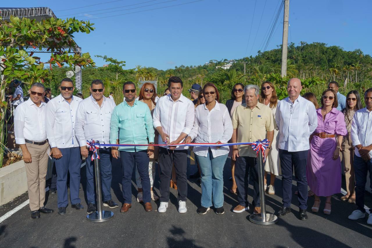 David Collado entrega obra en Las Terrenas