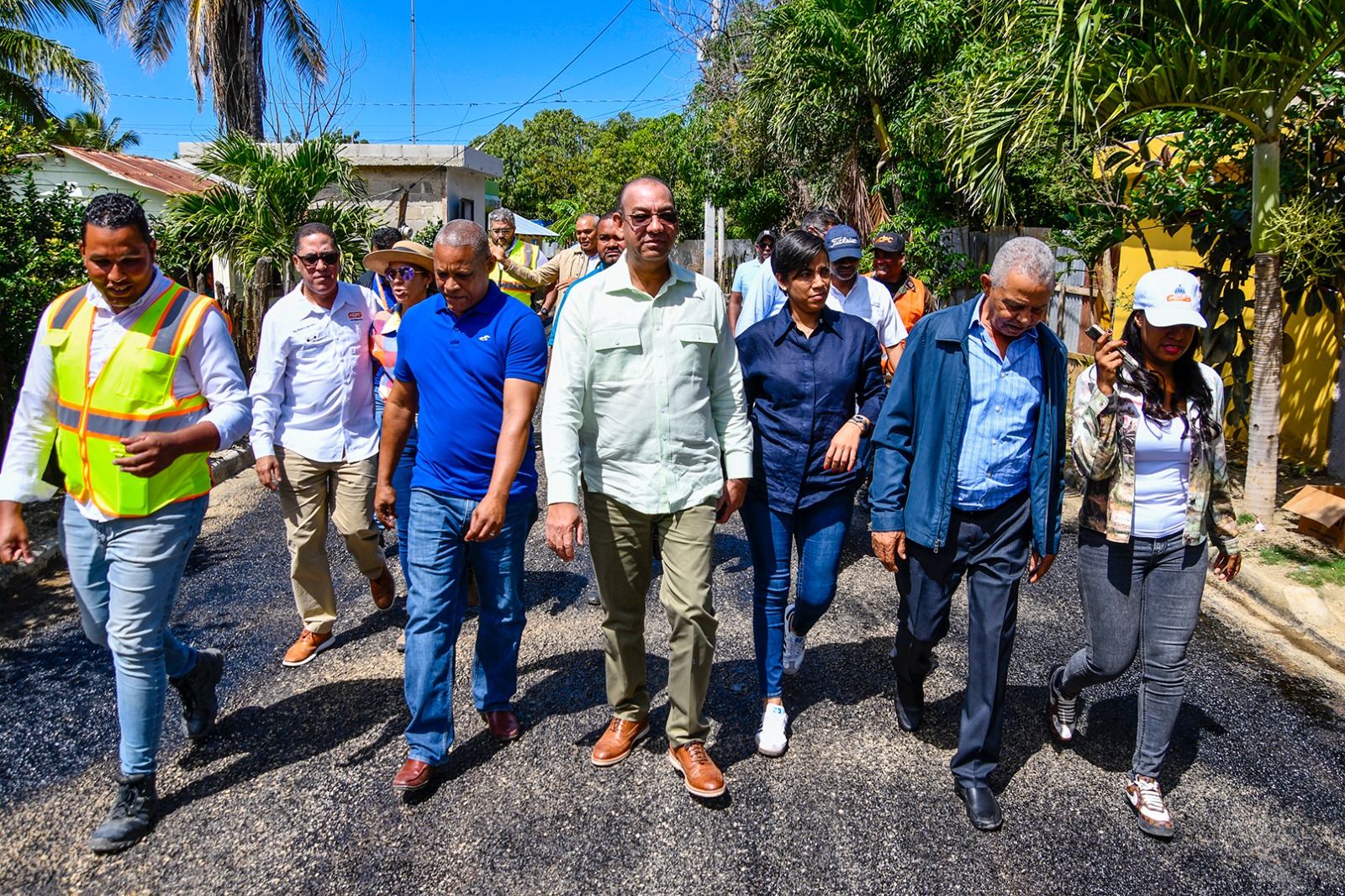 Presidente dejará inaugurada carretera Navarrete-Montecristi en los próximos días