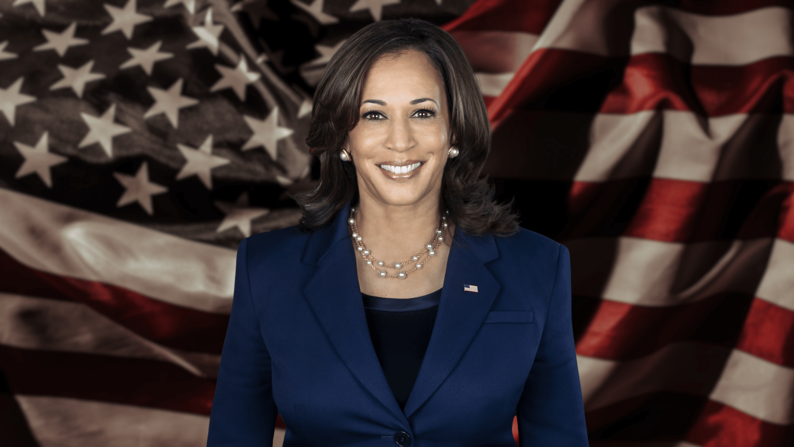 Kamala Harris se dirige por primera vez a su equipo de campaña