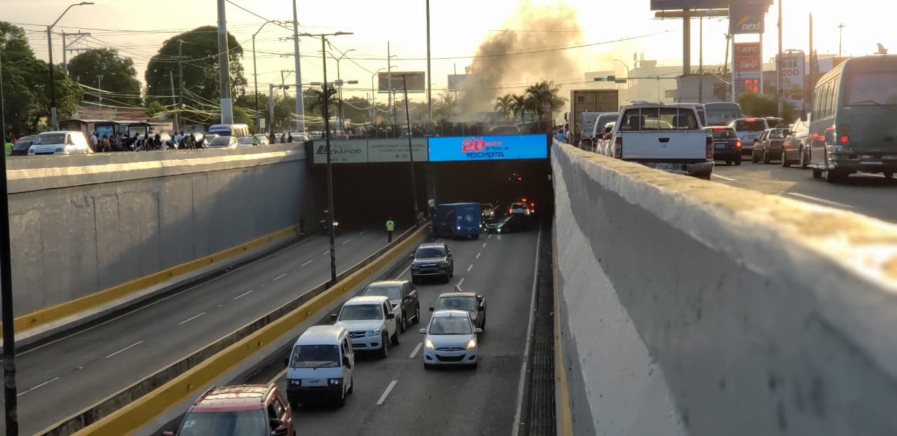 Obras Públicas cerrará varios puentes y pasos a desnivel por mantenimiento