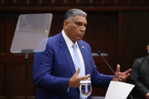Chu Vásquez y Eligio Jáquez Reciben Nuevas Designaciones del Presidente Luis Abinader