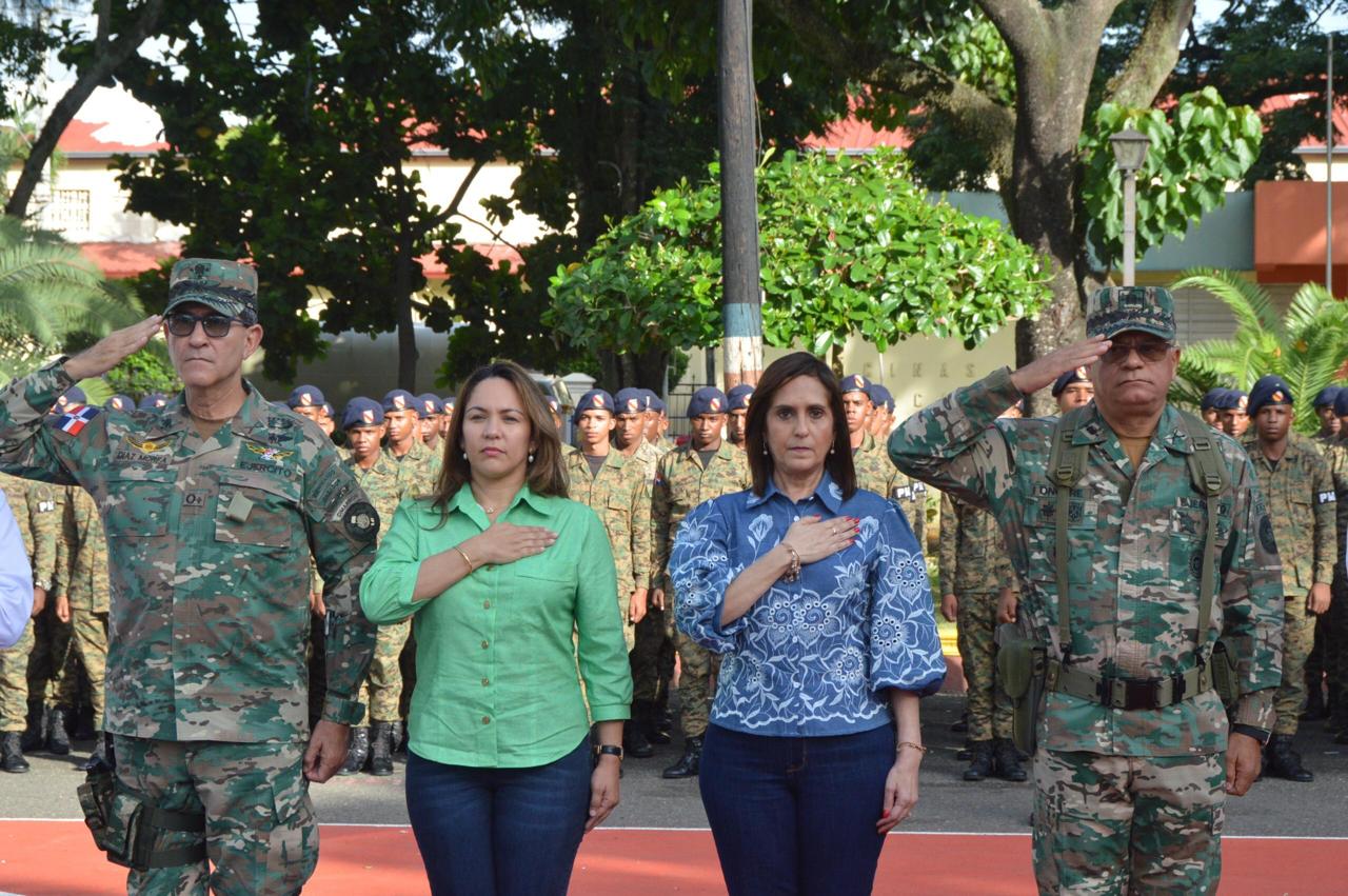 Banco de Sangre FF.AA firma convenio con ayuntamiento Licey al Medio