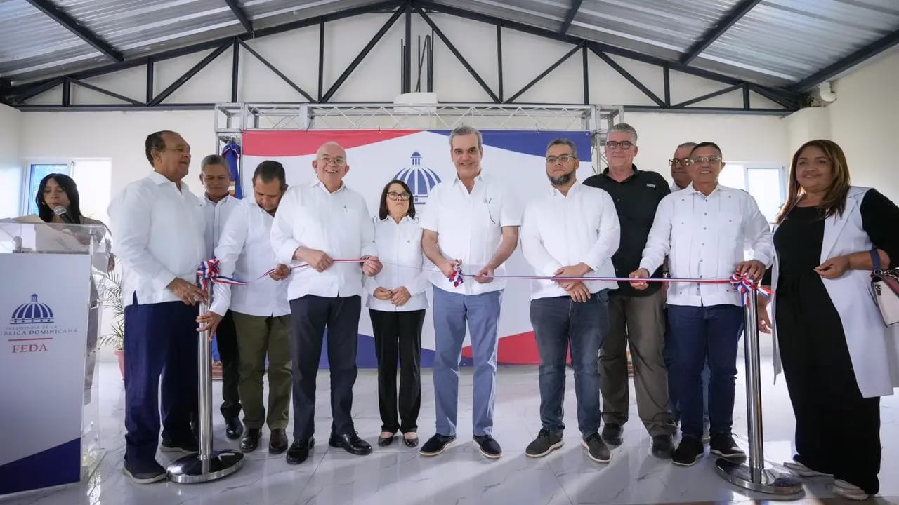 Presidente y FEDA inauguran centro de capacitación para ganaderos del Cibao en San Francisco de Macorís