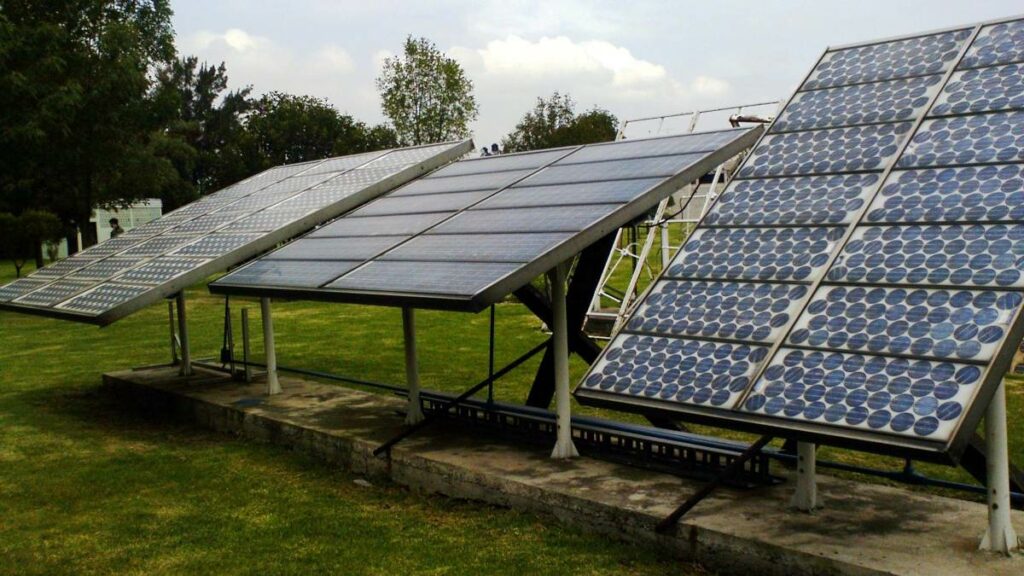 es realmente beneficioso tener un panel solar en casa