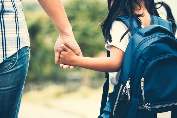 Trabajadora doméstica secuestra a niña en un colegio