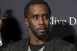 Aumentan las reproducciones de la música de Diddy tras su arresto y acusación