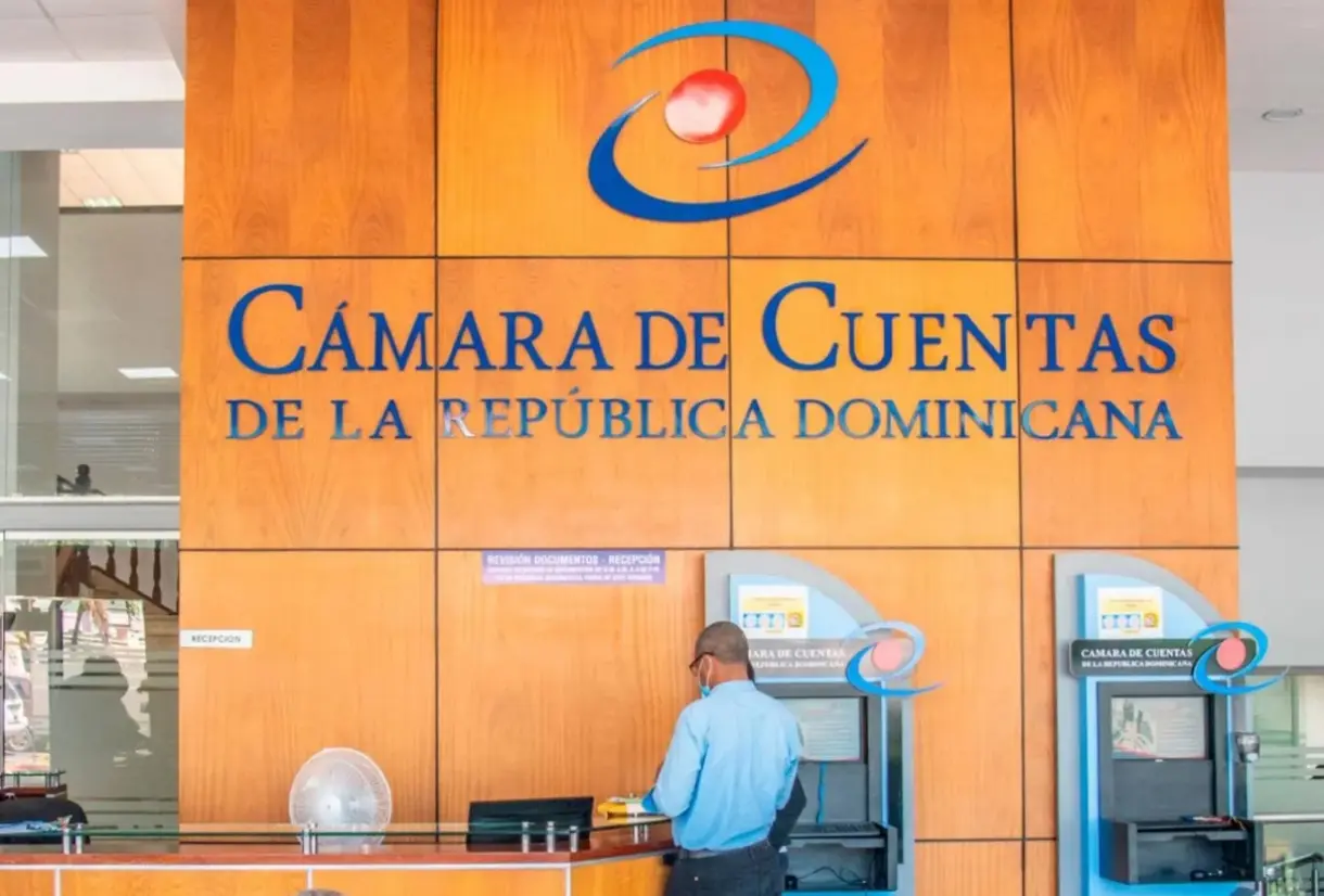 La Cámara de Cuentas de la República Dominicana (CCRD) recordó este sábado a los funcionarios que tomaron posesión el pasado 16 de agosto que el plazo para presentar sus declaraciones juradas de bienes vence el próximo lunes.