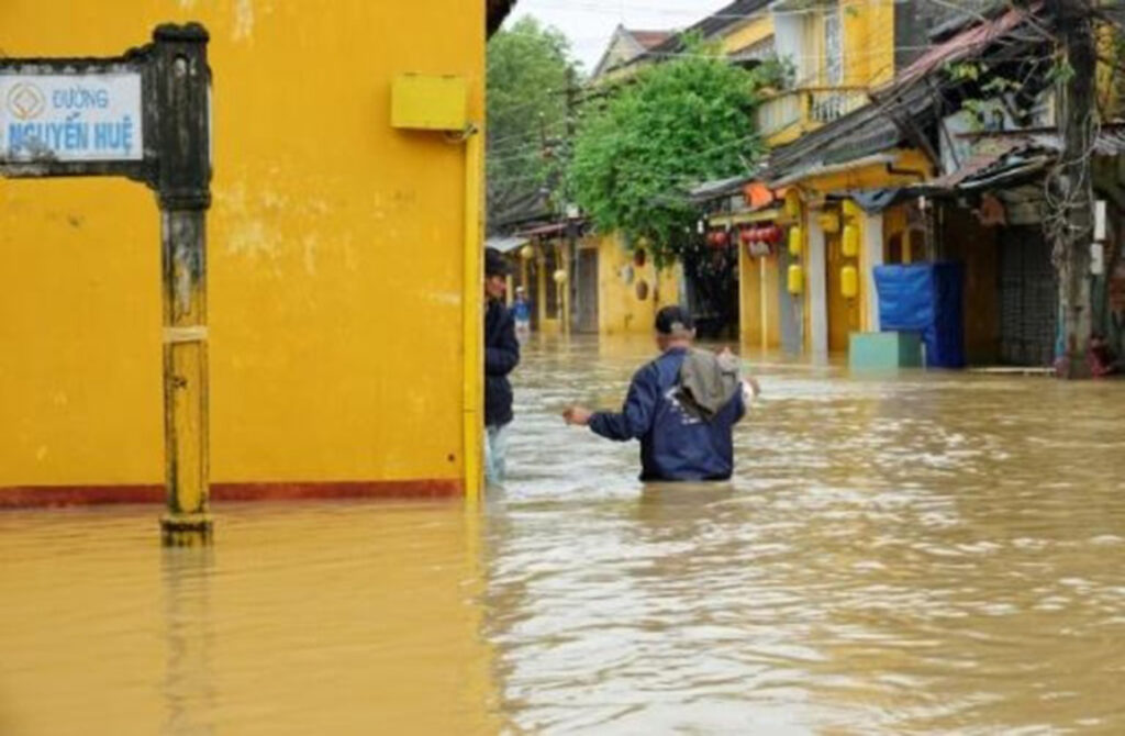 Al menos 49 muertos en Vietnam por el paso del tifon Damrey