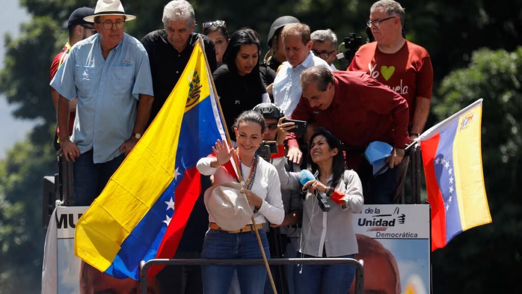 Maduro asegura que Maria Corina Machado se esta preparando para irse de Venezuela