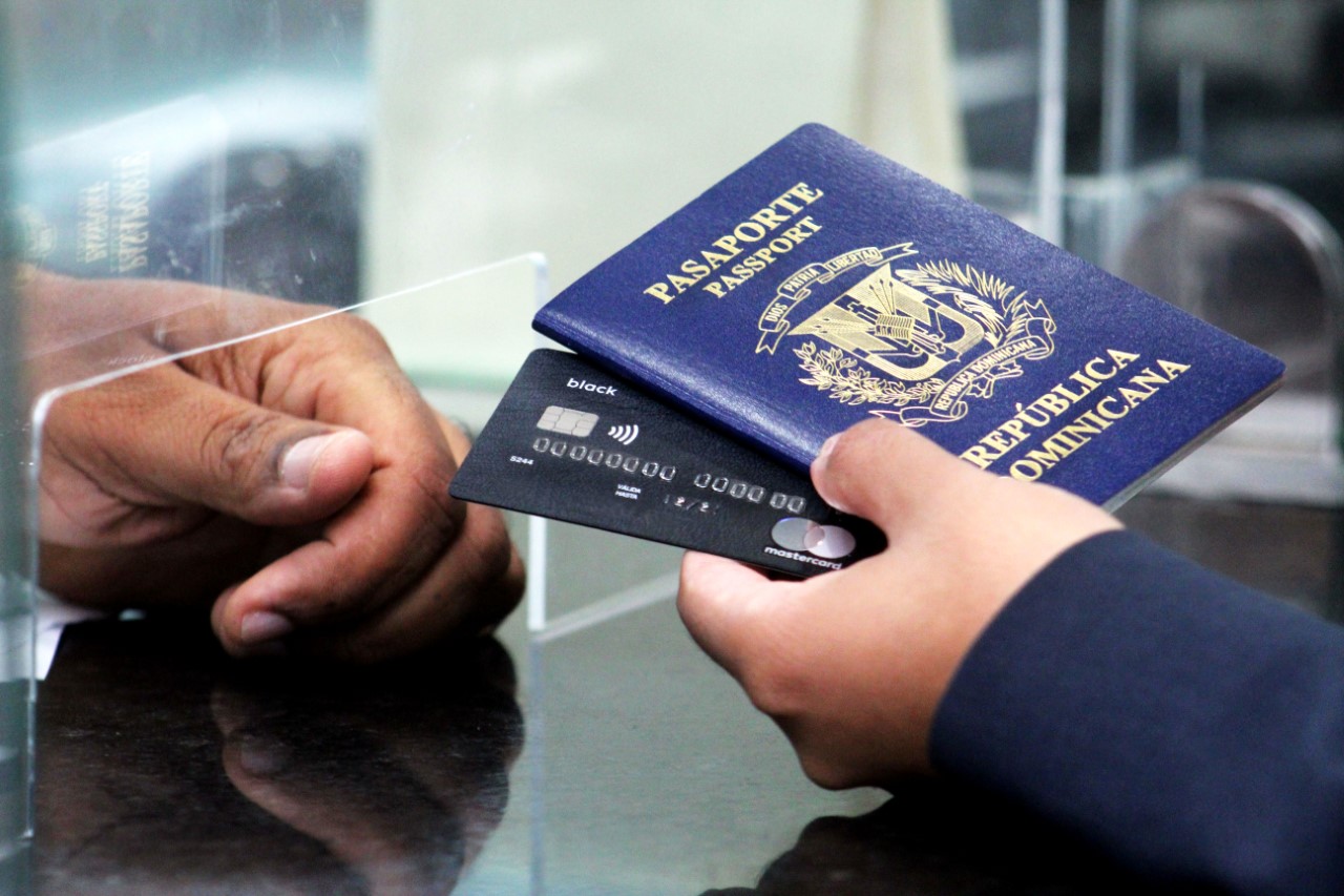 Pasaportes niega se hayan detectado irregularidades en licitación de pasaportes electrónicos