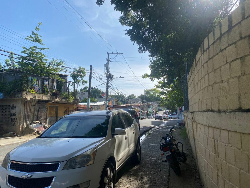 Calle Respaldo Gregorio Gilbert, una de las más “caliente” del sector Los Guaricanos