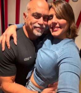 Juan Carlos Simó terminó su relación con Laura Bonnelly por WhatsApp