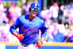Pero más sorprendente es cuando se compara al dominicano con el presidente de Estados Unidos, Donald Trump, quien percibirá 400 mil dólares, 127 veces menos de lo que ganará el dominicano con los Mets de Nueva York.