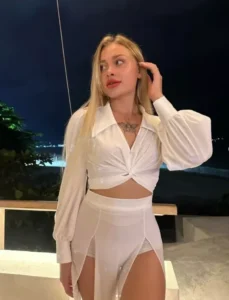 Qué le pasó a modelo de OnlyFans Maria Kovalchuk, encontrada en estado crítico en una cuneta